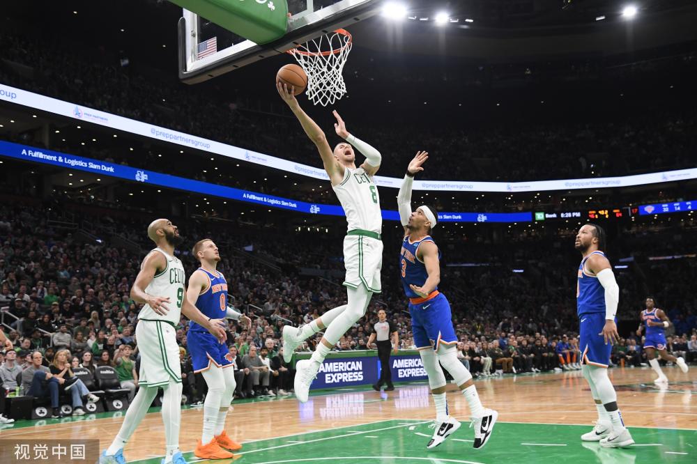 他在比赛初 他在比赛初